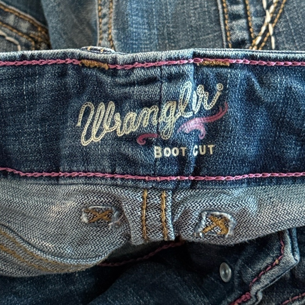 Wrangler Retro Mae Mid-rise Bootcut Jeans Size 11 - Picture 9 of 10